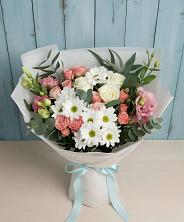 Букет цветов из:  Розы, Лизиантусы и Хризантемы в Новосиле