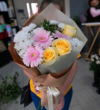 Букет цветов из:  Герберы, Розы и Хризантемы в Новосиле