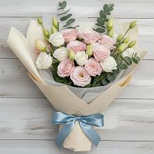 Букет цветов из:  Лизиантусы в Новосиле