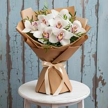 Букет цветов из:  Орхидеи и Розы в Новосиле